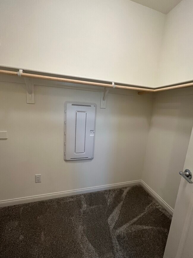 Building Photo - 54 Harmony Dr