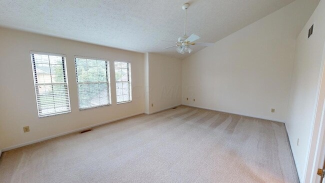 Building Photo - 6498 Ringsend Ct