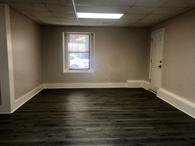 Building Photo - 1+ Acre of Wooded Privacy in Allatoona High School