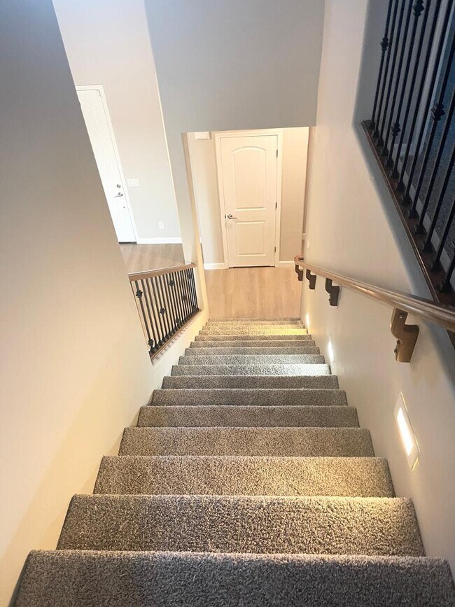 Building Photo - 4700 S Fulton Ranch Blvd