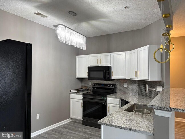 Building Photo - 7416 Hindon Cir
