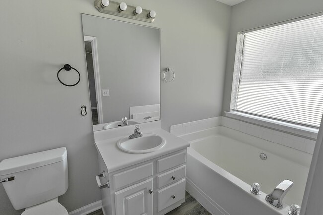Building Photo - Prattville Rental available now!