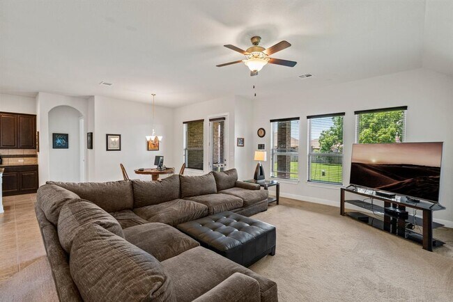 Building Photo - 2613 Sorano Cv