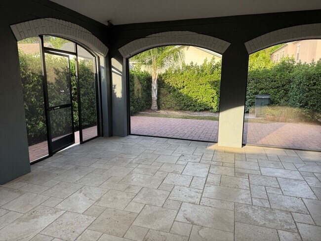 Building Photo - 1115 Damask St