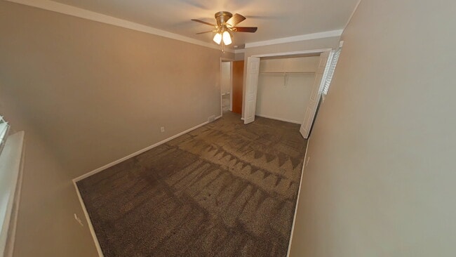 Building Photo - "3-Bed Home with Ample Space & Comfort in Clinton Township!"