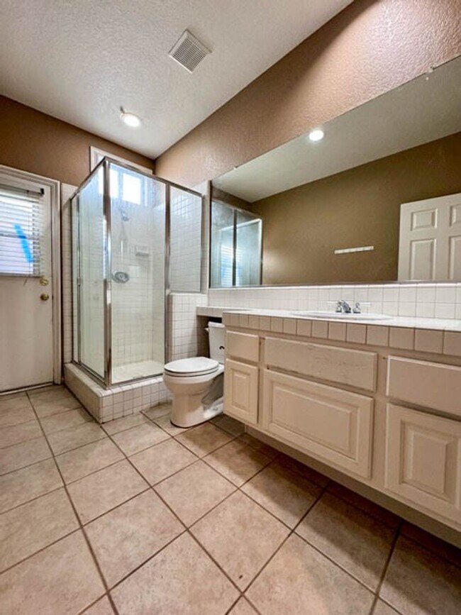 Building Photo - COMING SOON! Large Murrieta home available for LEASE!