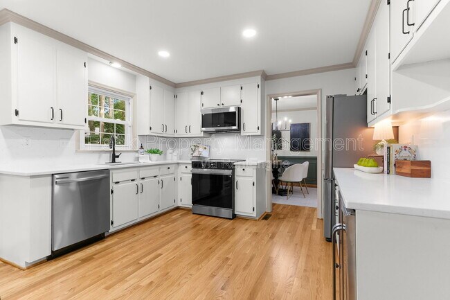 Building Photo - 504 Winamack Ct