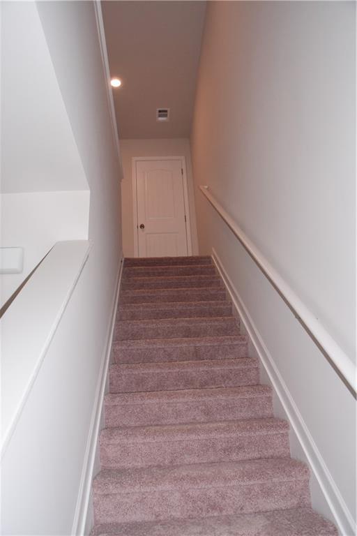 Building Photo - 549 Ruths Dr