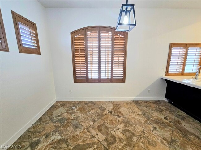 Building Photo - 2321 Blackberry Valley Way