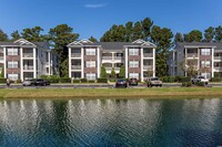 Building Photo - 1310 River Oaks Dr