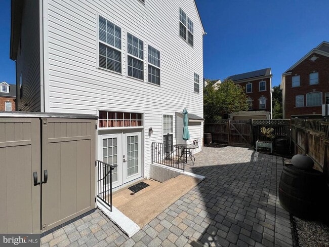 Building Photo - 4240 Sonia Ct