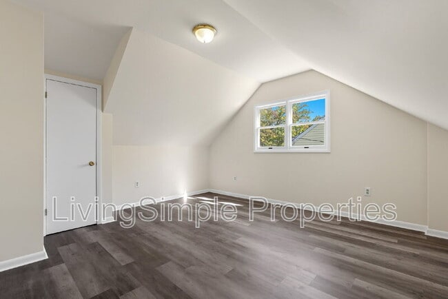 Building Photo - 316 Mt Vernon Pl