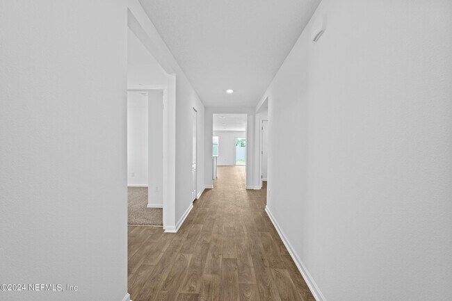 Building Photo - 197 Ardila Cir