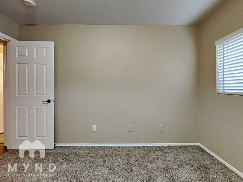 Building Photo - 11111 E Flossmoor Ave