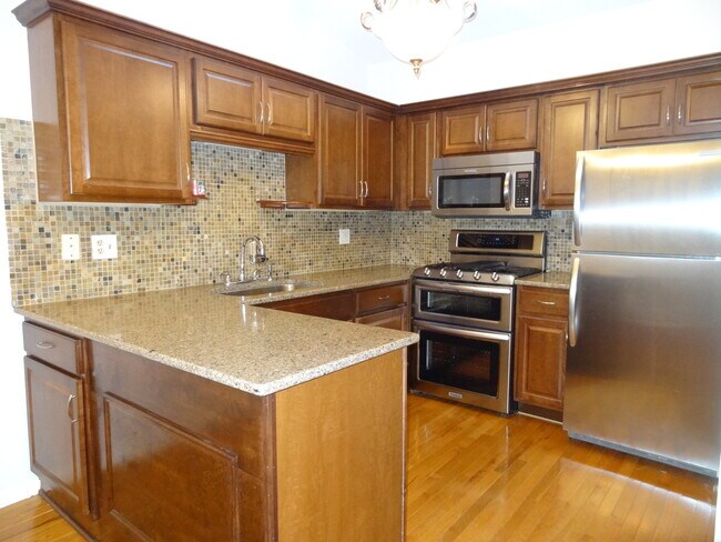 Building Photo - 450 Bridle Trail