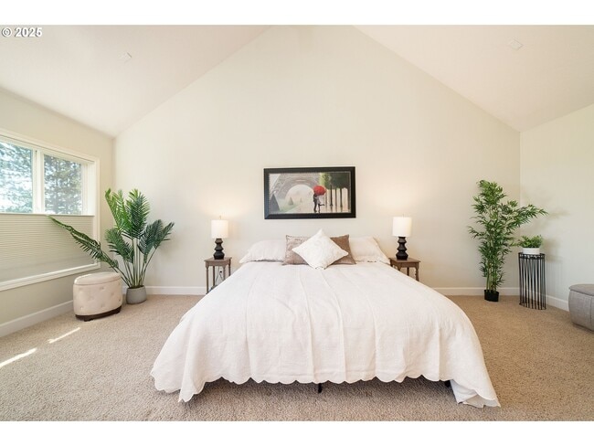 Building Photo - 5630 SW Kruse Ridge Dr