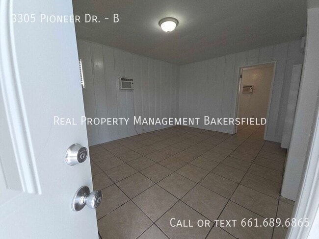 Building Photo - 3305 Pioneer Dr