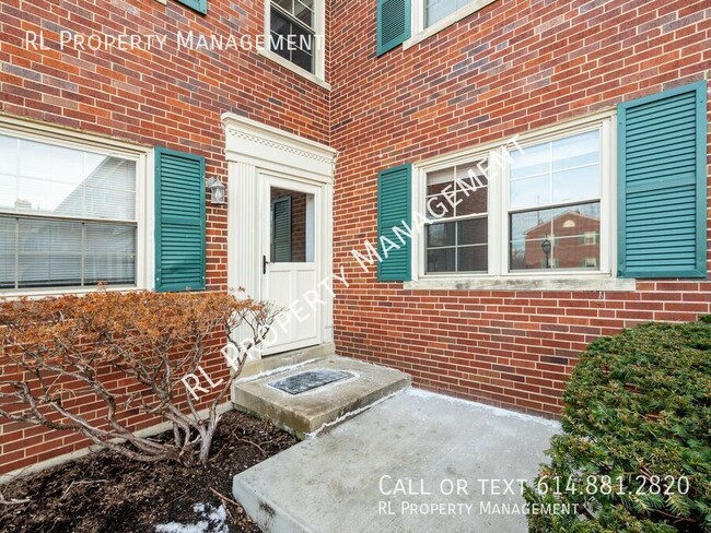 Building Photo - 2 Bed/1.5 Bath Condo in Grandview Heights!!