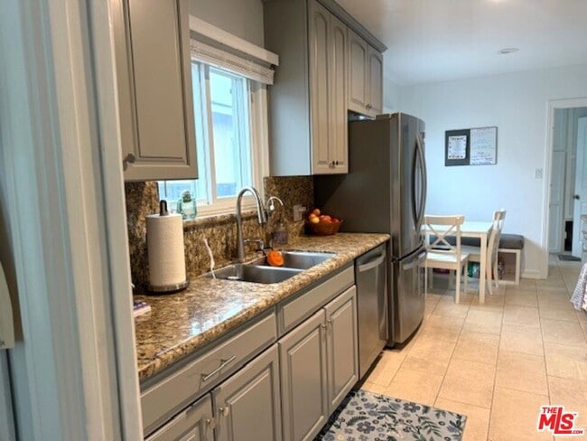 Building Photo - 912 McCarthy Ct