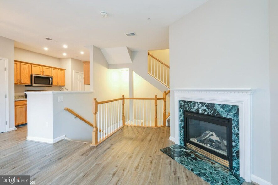 Building Photo - 14417 Hampshire Hall Ct