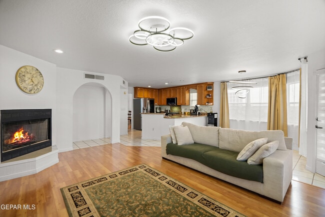 Building Photo - 6205 La Posta Dr