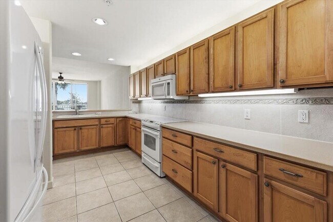 Building Photo - 10045 Links Ln