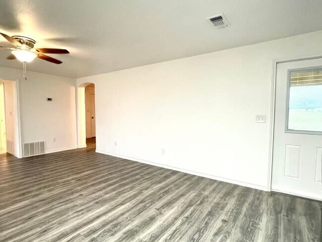 Building Photo - 13171 Sandpiper Rd