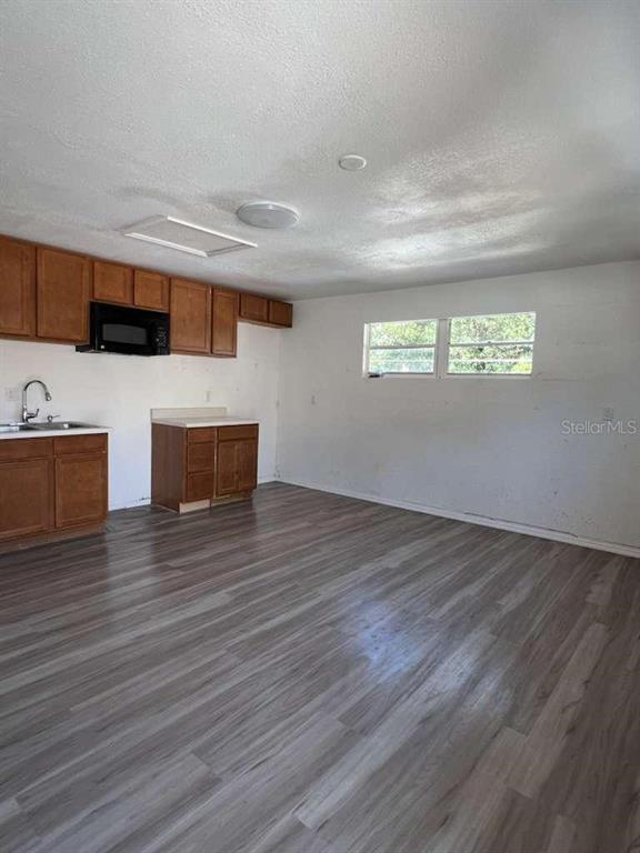 Building Photo - 1731 Ave C NE