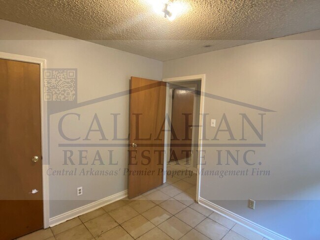 Building Photo - 5 Sweet Rose Ln