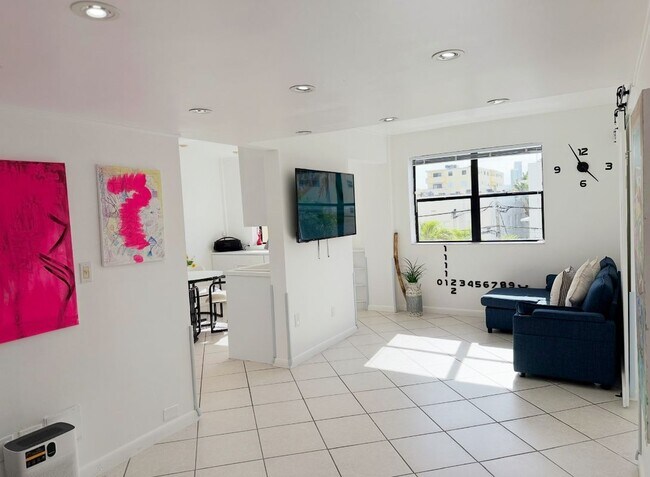 Building Photo - 1390 Ocean Dr