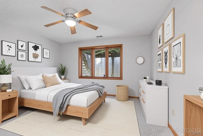 Building Photo - 3293 Greenleafe Dr