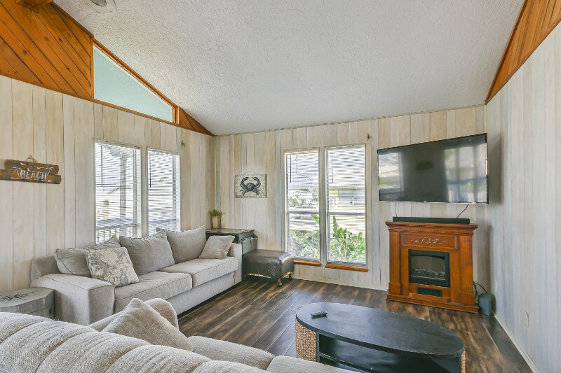 Building Photo - 4026 Kent Dr