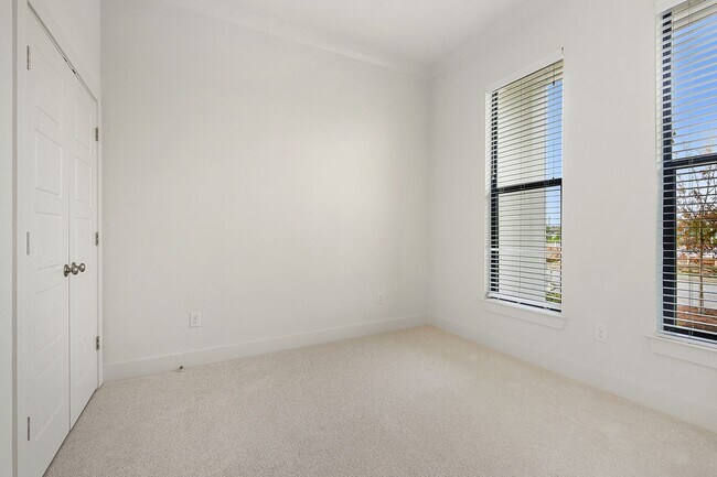 Building Photo - Beautiful 4 bedroom home in Settlement at Shoe Creek