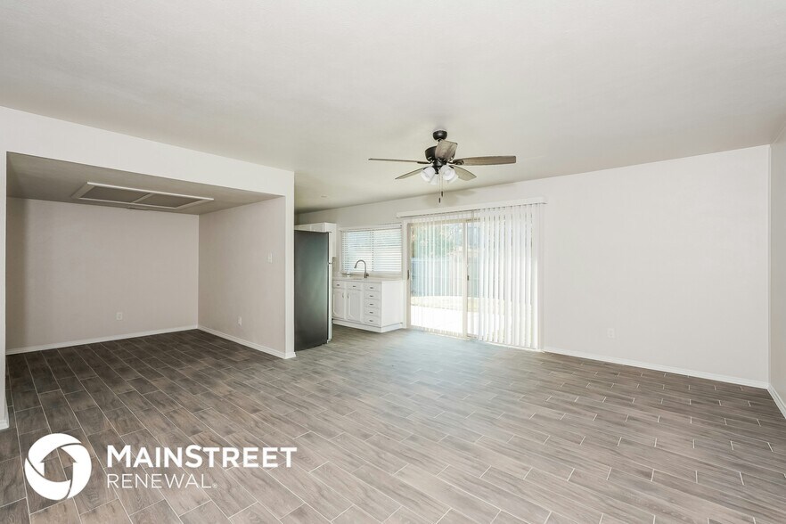 Building Photo - 617 Faye St