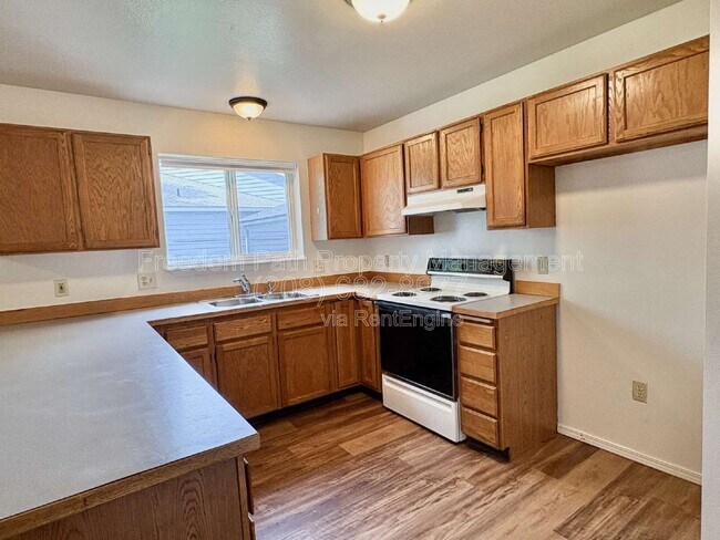 Building Photo - 801 N Brigger St