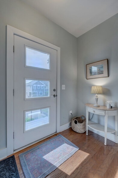 Building Photo - 121 Penick Ct