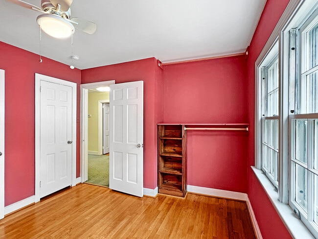 Bedroom 4 - 307 Indian Springs Rd