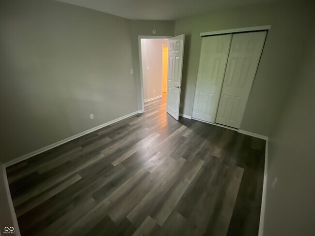 Building Photo - 8457 Traders Ct