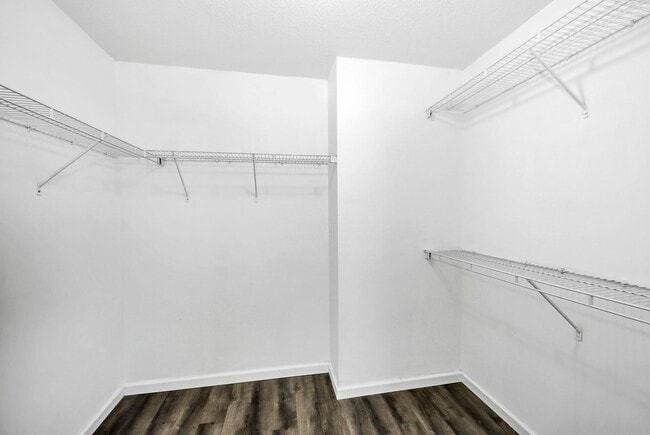 Building Photo - Move-In Ready 3BR Home with Screened Porch & Fenced Yard in the Heart of Lexington – $1,850