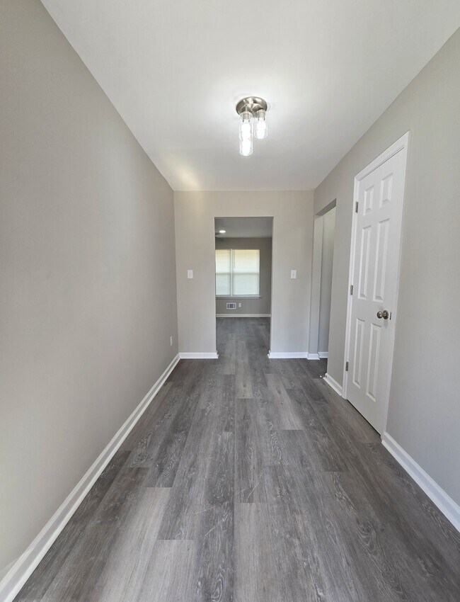 Building Photo - 2327 Tobacco Rd