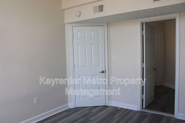 Building Photo - 6900 St Ignatius Dr