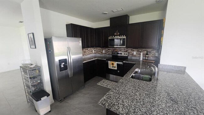 Building Photo - 1718 Eagle Hammock Blvd