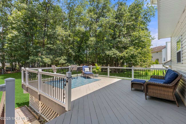 Building Photo - 6 Kindling Way