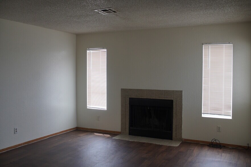 Building Photo - 1842 Nebula Dr