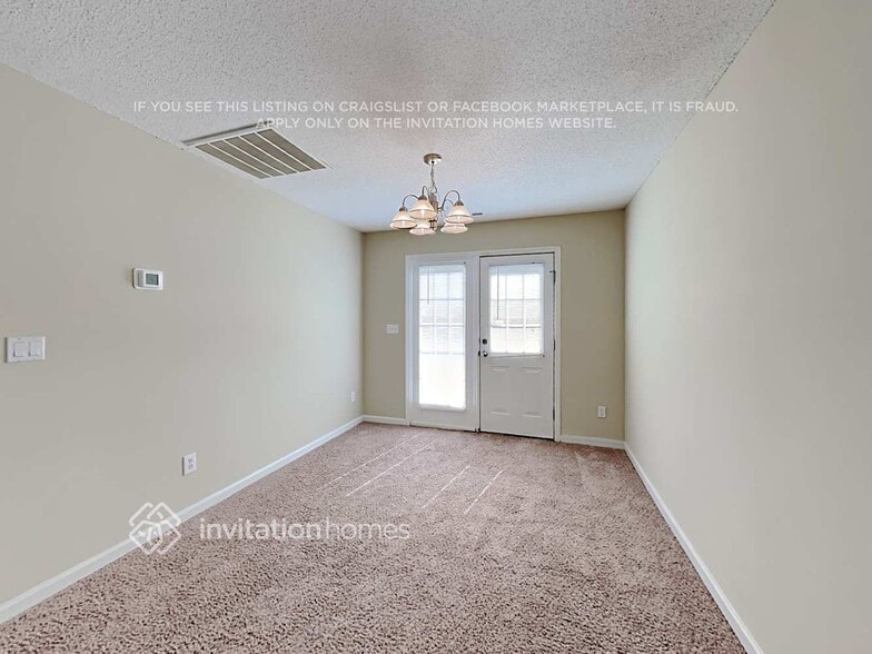 Building Photo - 2004 Pineton Ct