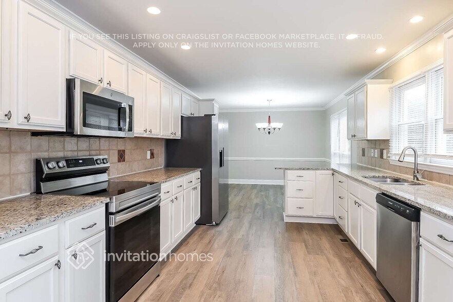 Building Photo - 10601 Bryony Ct