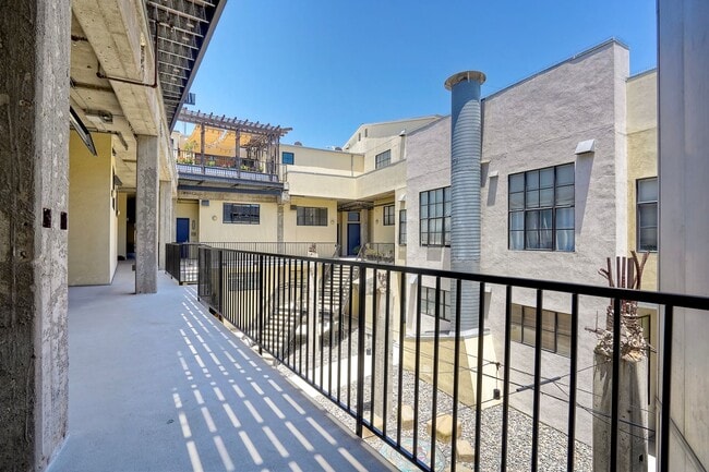 Building Photo - 3940 7th Ave