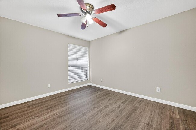 Building Photo - 2110 Wilcrest Dr