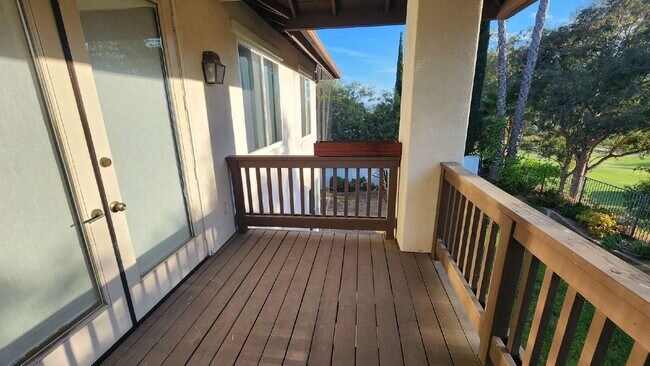 Building Photo - Gorgeous home on the Golf Course in a gated community.