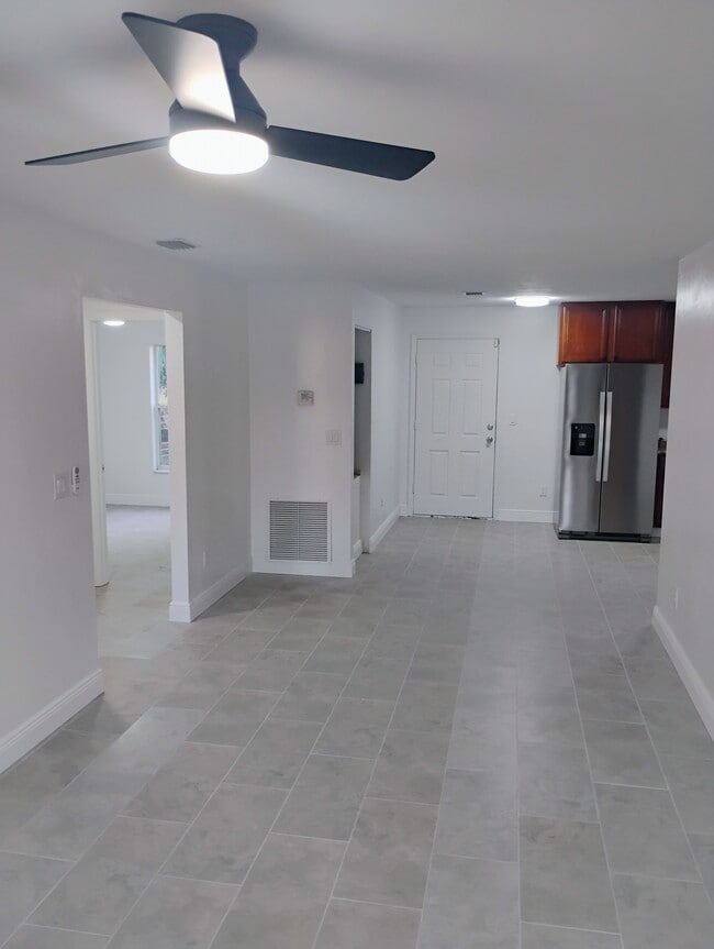 Building Photo - 512 Fulton St